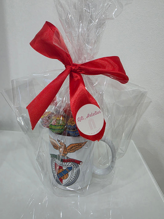 Tasse personnalisée avec garniture chocolats